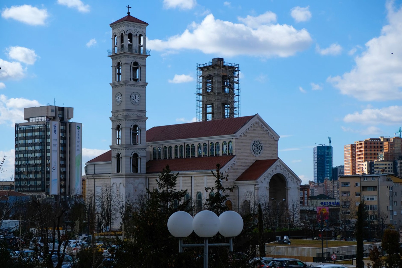 Pristina — private taxi transfer from Skopje