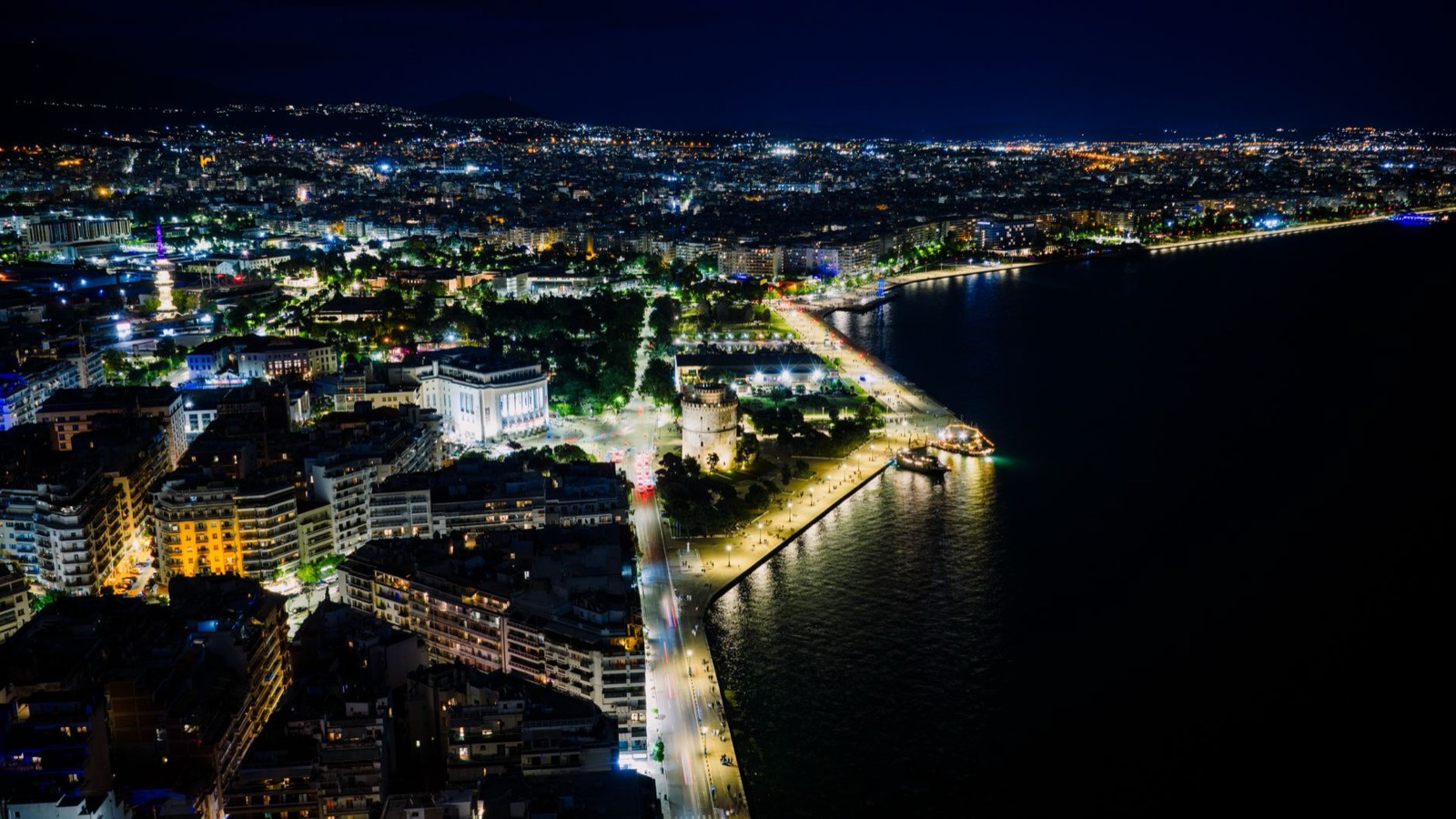 Thessaloniki — private taxi transfer from Skopje