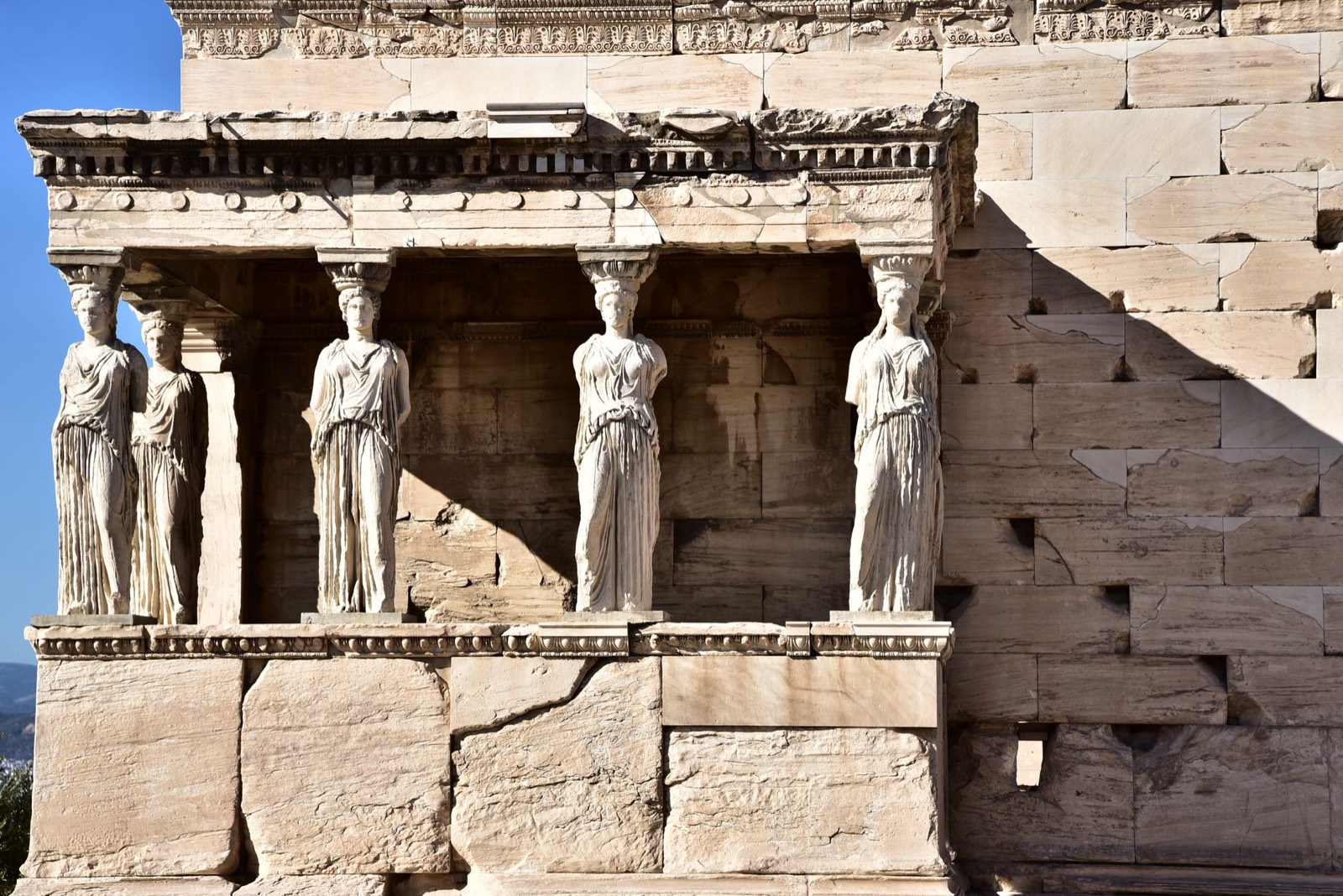 Athens — private taxi transfer from Skopje